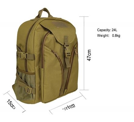 Special Travel Outdoor Bag with Large Capacity and Zipper Closure in Green